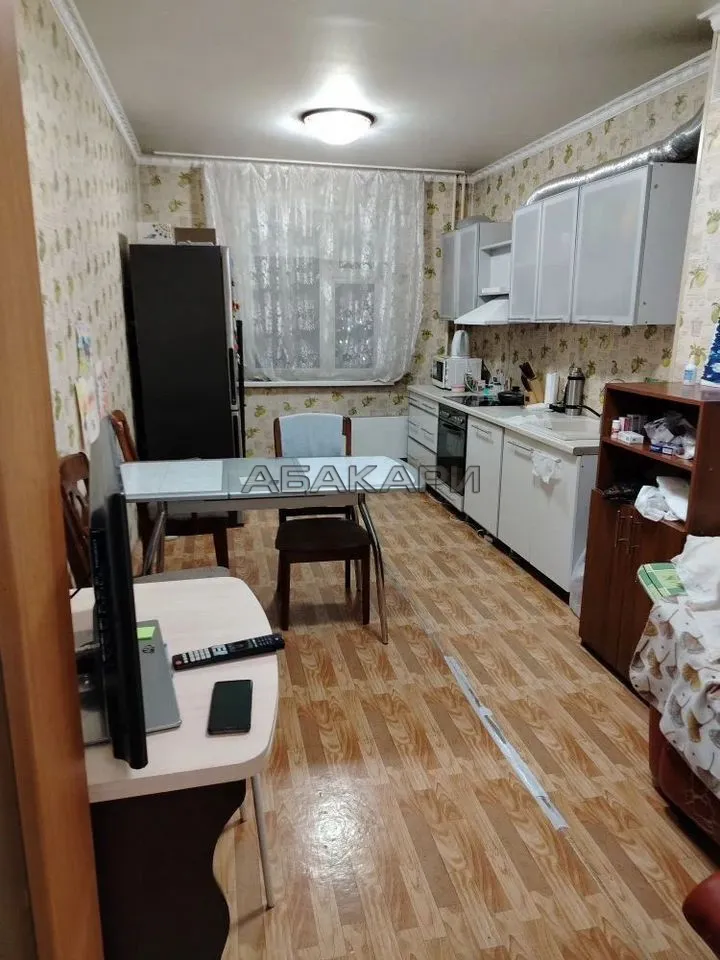 3-комнатная Ястынская улица, 13  за 45000 руб/мес фото 1