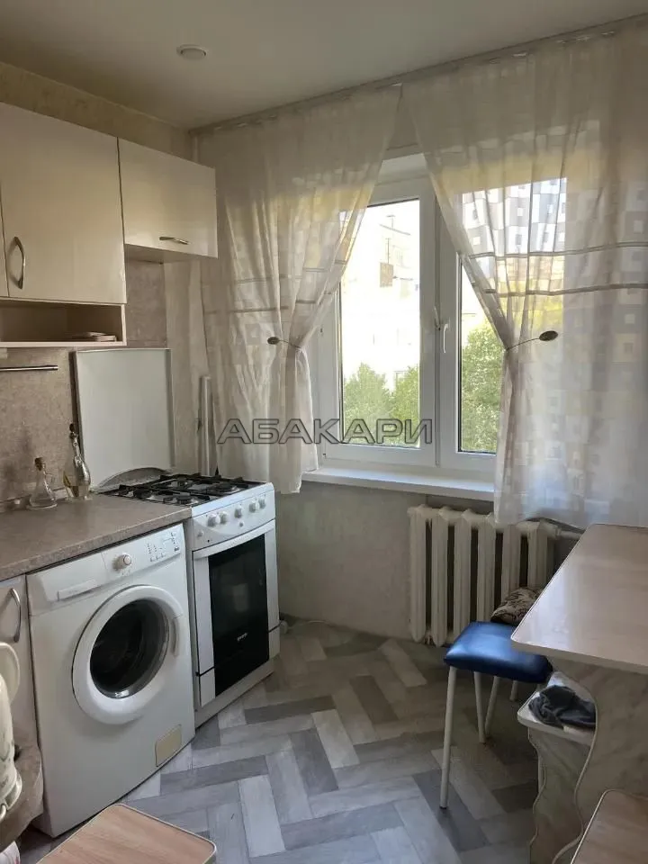 3-комнатная Свердловская улица, 27  за 36000 руб/мес фото 5