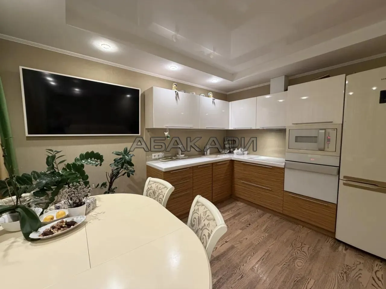 3-комнатная улица Карамзина, 18  за 55000 руб/мес фото 1