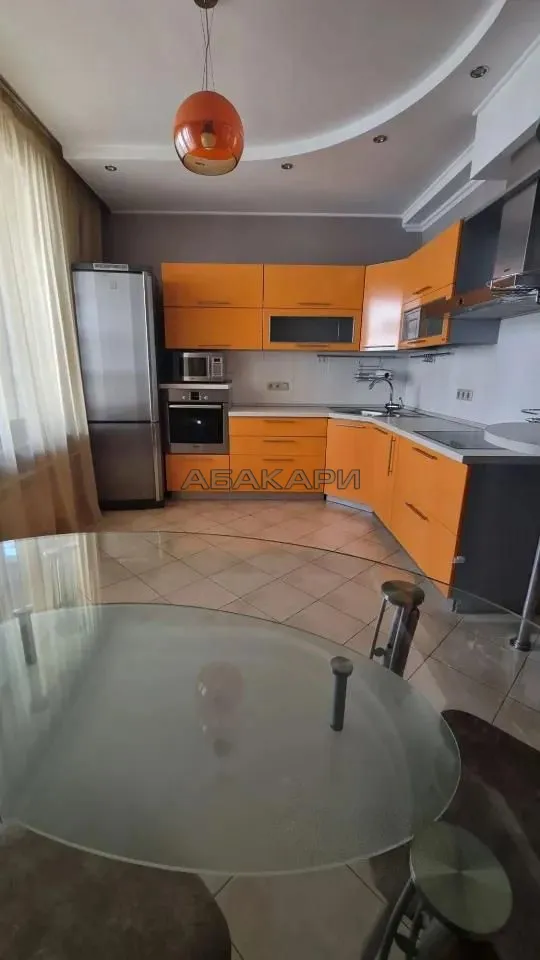 3-комнатная улица Молокова, 1к3  за 70000 руб/мес фото 1