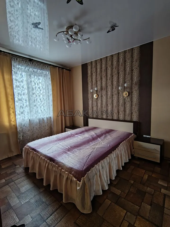2-комнатная улица Урванцева, 16  за 40000 руб/мес фото 2