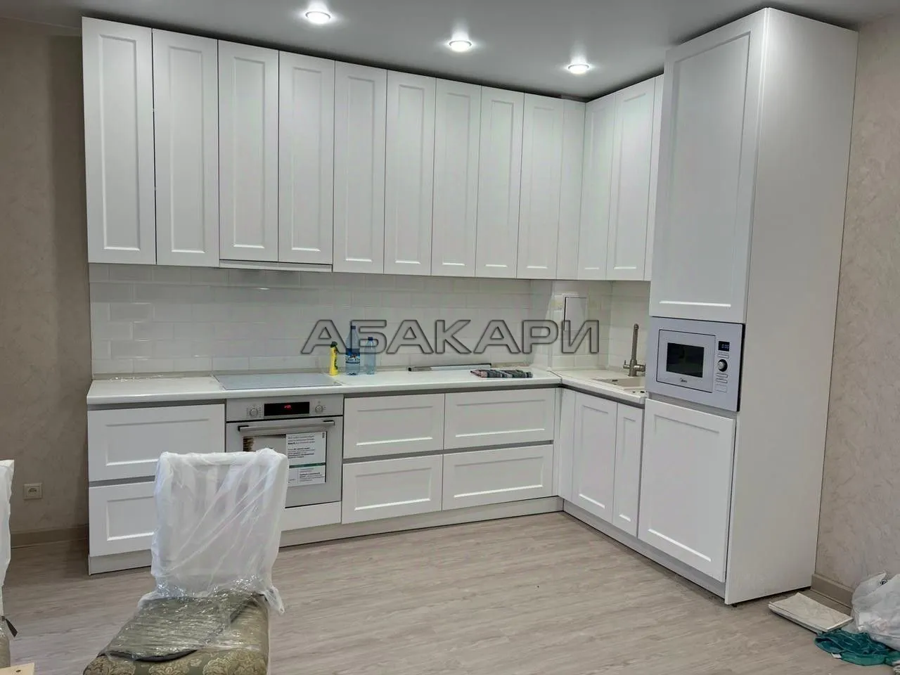 3-комнатная Линейная улица, 114  за 60000 руб/мес фото 1