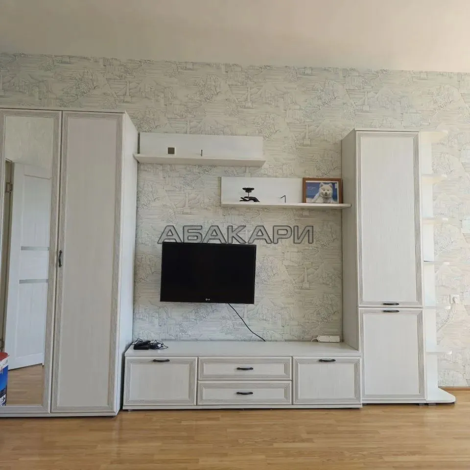 1-комнатная улица Батурина, 9  за 40000 руб/мес фото 4
