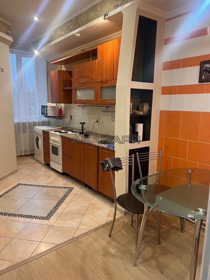 3-комнатная улица Мичурина, 12  за 45000 руб/мес фото 3