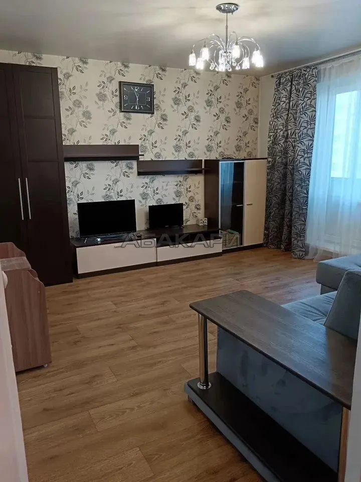 3-комнатная Комсомольский проспект, 1Б  за 42000 руб/мес фото 1