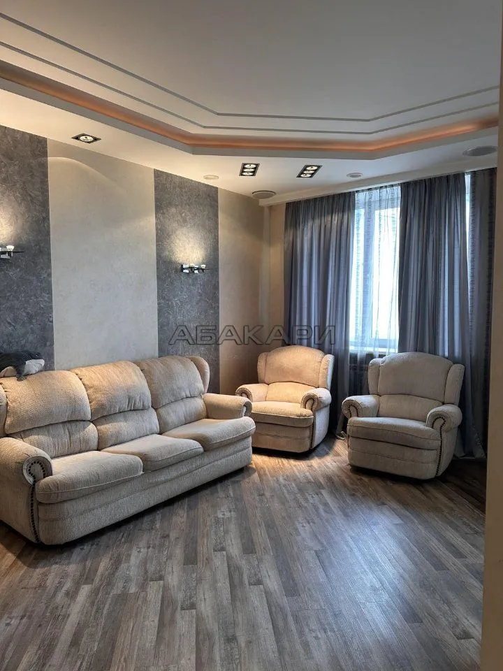 3-комнатная улица 9 Января, 23  за 90000 руб/мес фото 1