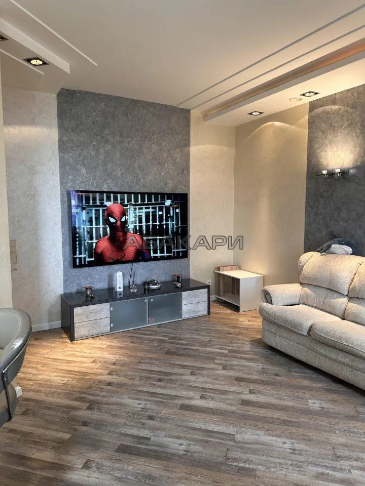 3-комнатная улица 9 Января, 23  за 90000 руб/мес фото 2