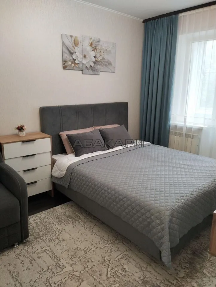 1-комнатная улица Гусарова, 60  за 30000 руб/мес фото 1